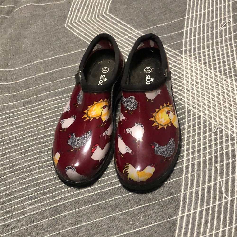 Chicken clogs
